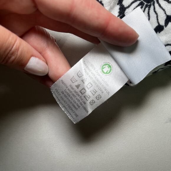 Etta Loves Organic Cotton Muslin Burp Cloths Black White Print *Lot of 2* 21x22 - Picture 5 of 13